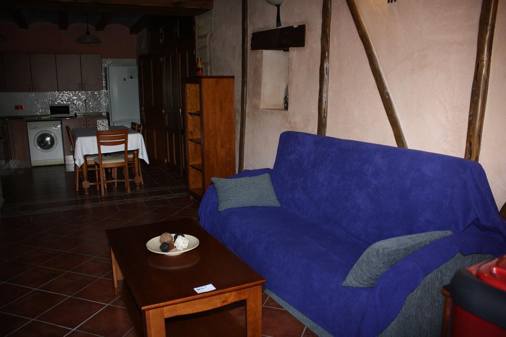 Apartamentos Rio Mora モラ・デ・ルビエロス エクステリア 写真