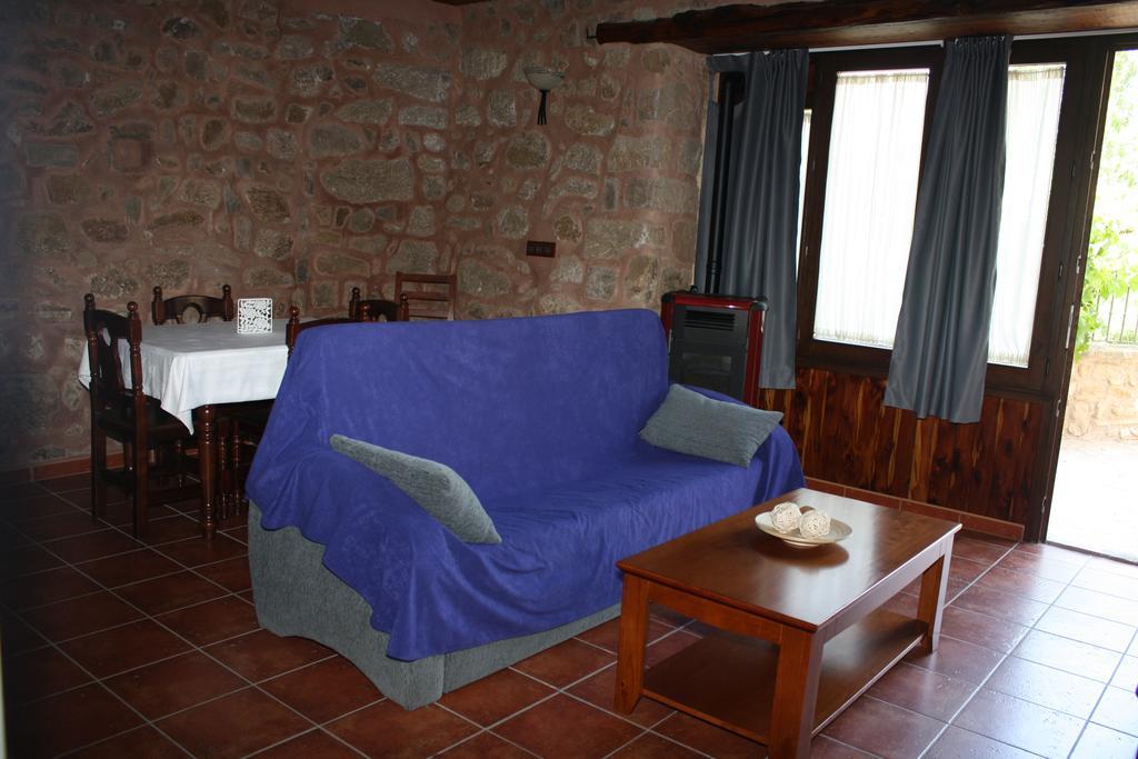Apartamentos Rio Mora モラ・デ・ルビエロス エクステリア 写真