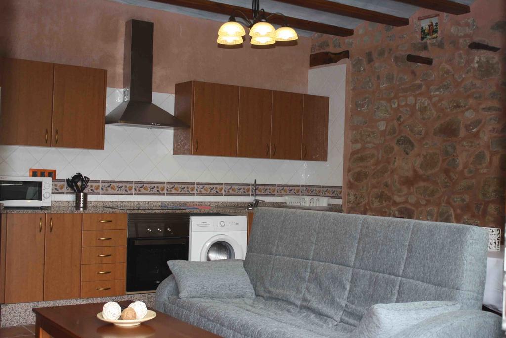 Apartamentos Rio Mora モラ・デ・ルビエロス エクステリア 写真